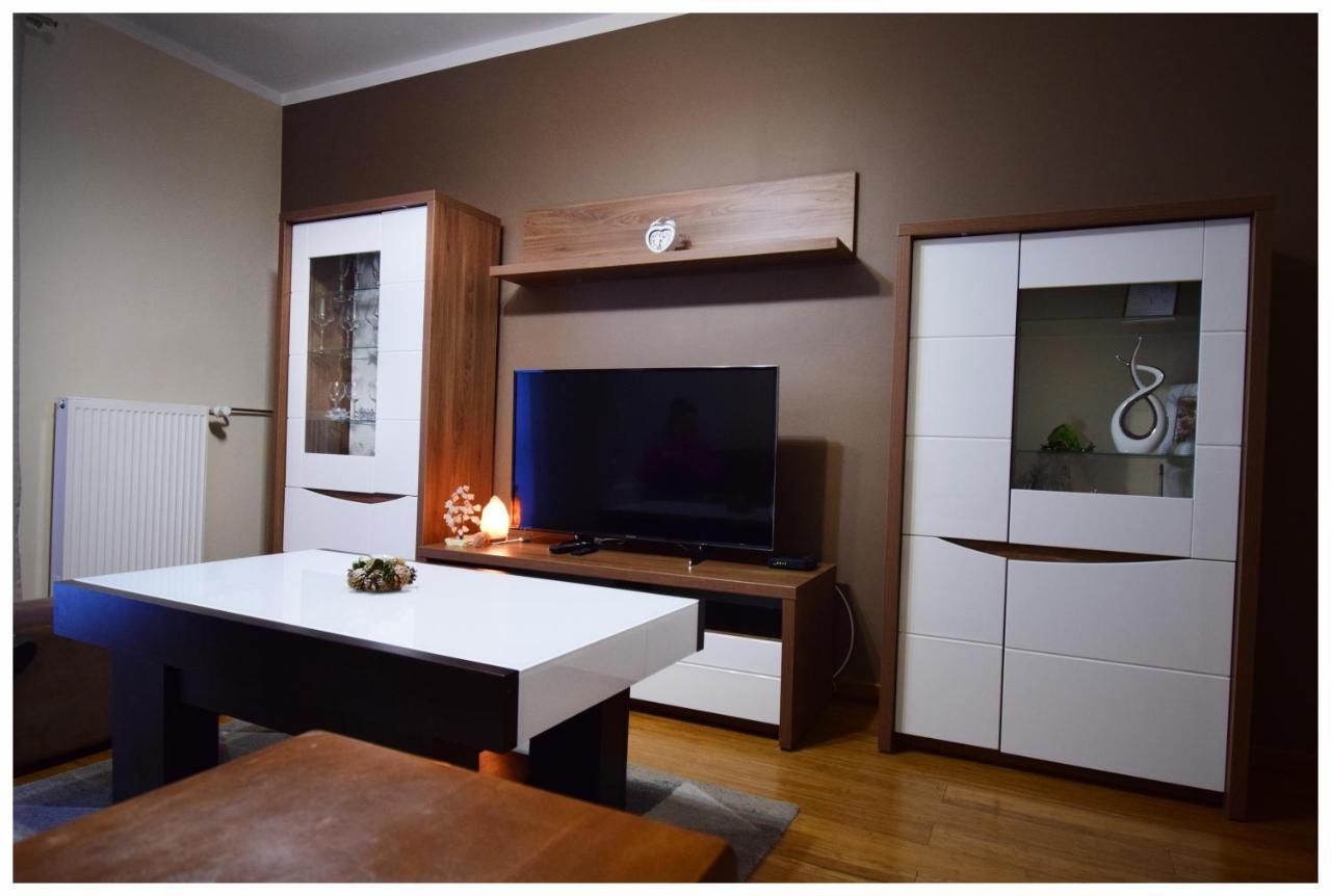 Color 24 Apartament IV Lägenhet Stalowa Wola Exteriör bild