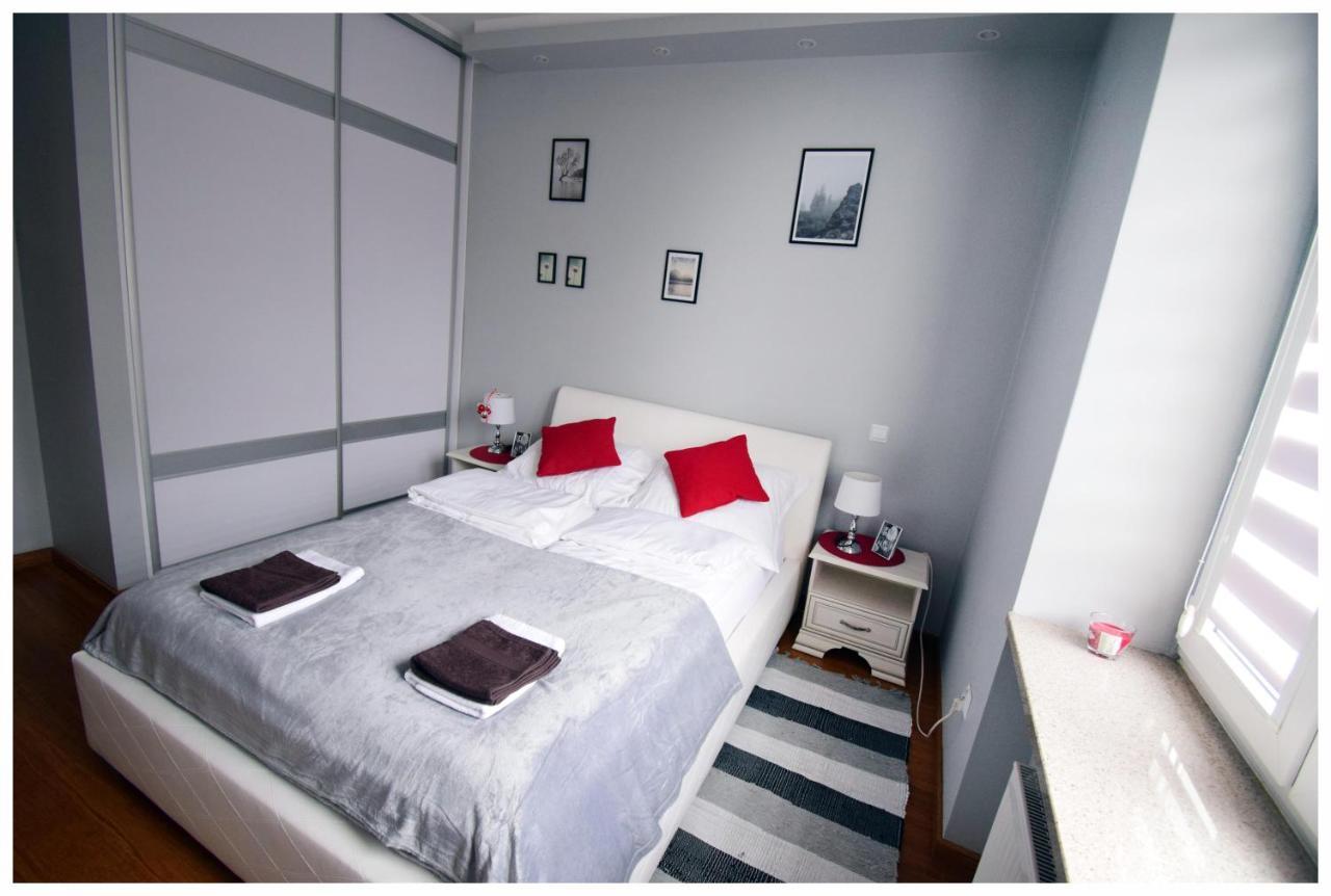 Color 24 Apartament IV Lägenhet Stalowa Wola Exteriör bild